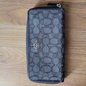 Coach wallet, gray/black
